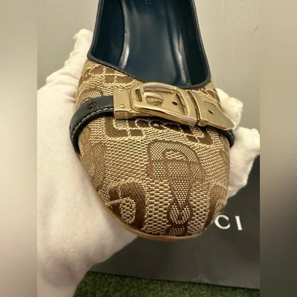 Sold❗️Gucci Horsebit shoes - Picture 5 of 14